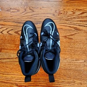Nike men's football cleats